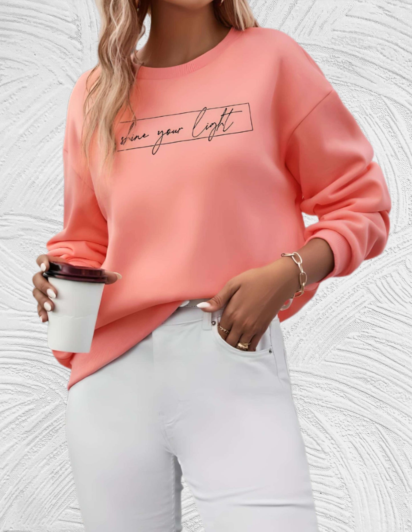 'Share your Light' Sweatshirt mit Rundhalsausschnitt in Übergröße - Helmine