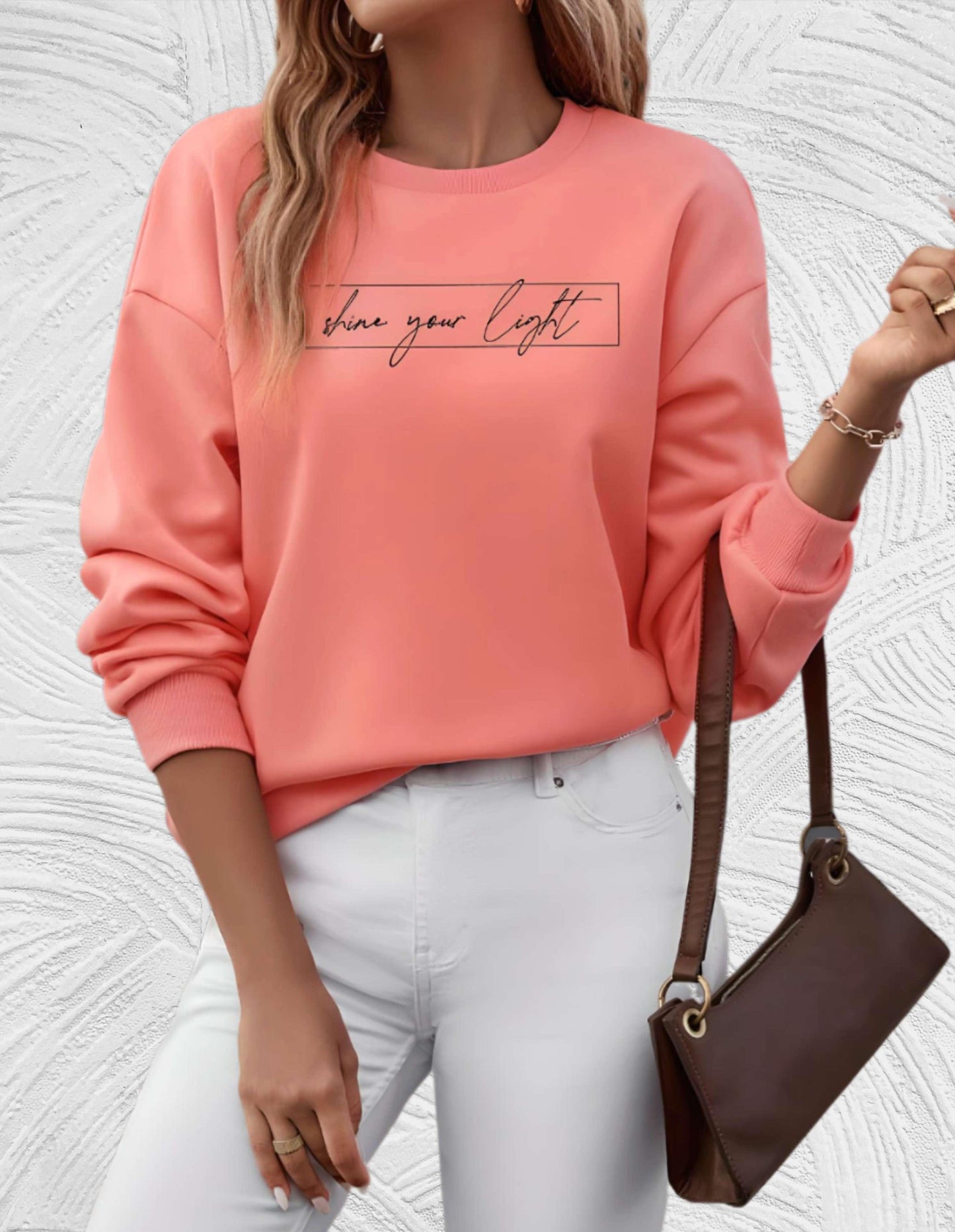 'Share your Light' Sweatshirt mit Rundhalsausschnitt in Übergröße - Helmine