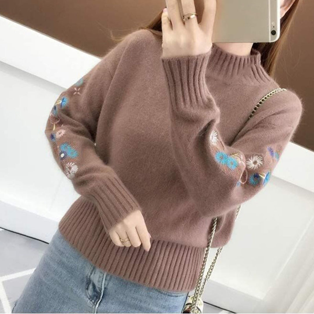 Vanessa - Strickpullover mit floraler Stickerei