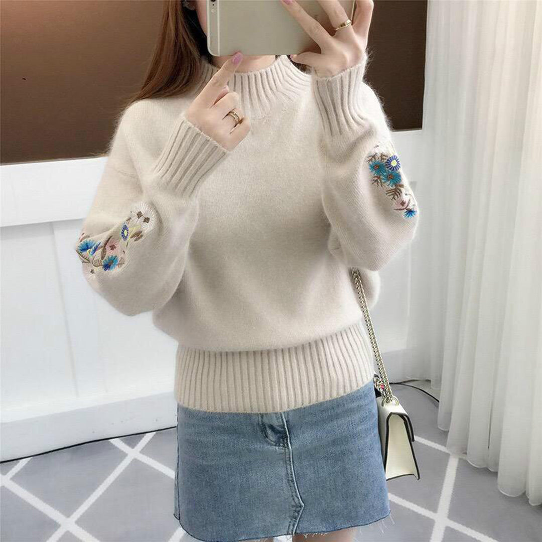Vanessa - Strickpullover mit floraler Stickerei