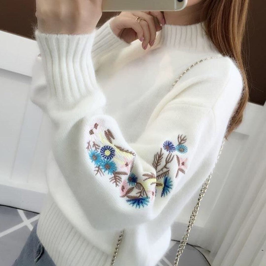 Vanessa - Strickpullover mit floraler Stickerei