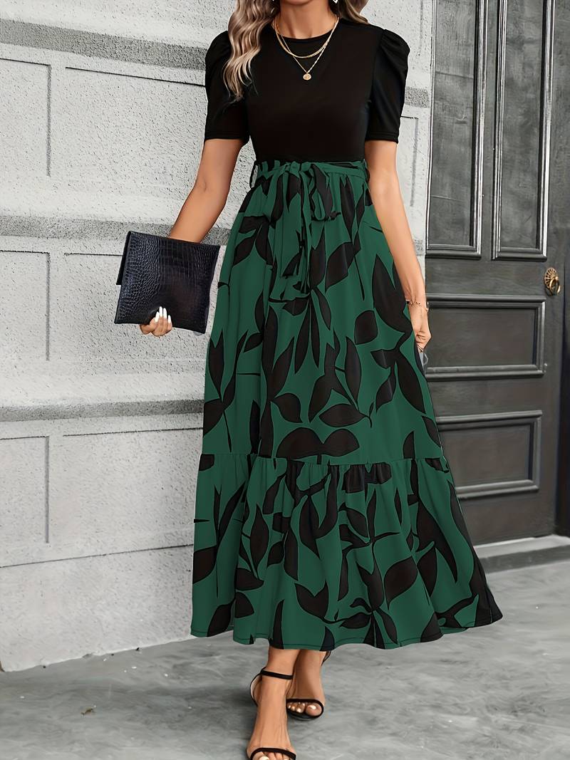 Joelle - Kleid mit Blumenmuster und Rundhalsausschnitt