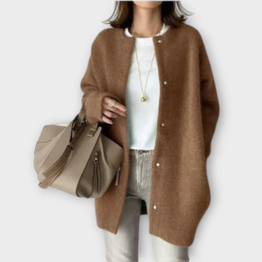 Minimalistischer Cardigan – Müheloser Chic für jeden Tag