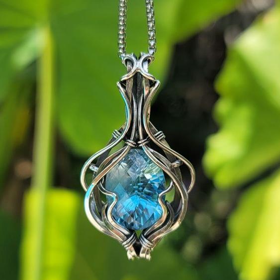 Selected Variant Image