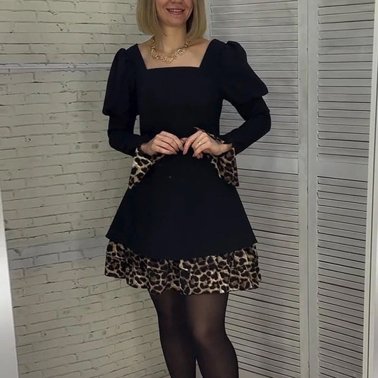 Elegantes Kleid mit Puffärmeln und Leopardenmuster