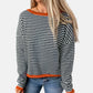Gestreifter Pullover mit Kontrastbündchen