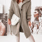 Graue Knopf-Kapuzenstrickjacke – Emma