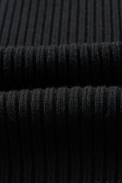 Gestrickter Damen Pullover mit kurzen Ärmeln und Tasche