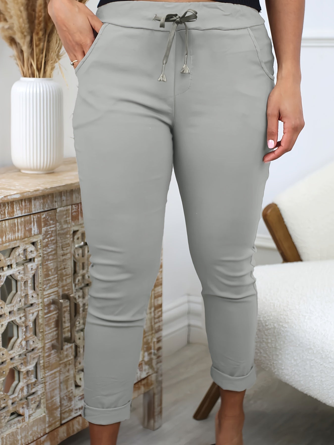 Schwarze Schlupfhose mit Bindegürtel - Plus Size - Emma