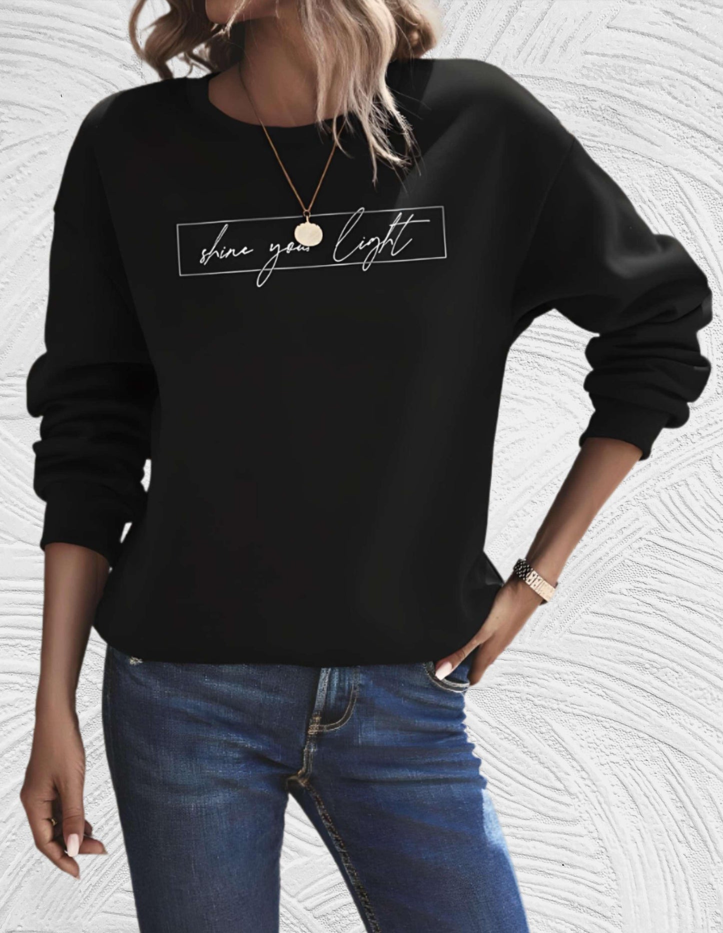 'Share your Light' Sweatshirt mit Rundhalsausschnitt in Übergröße - Helmine