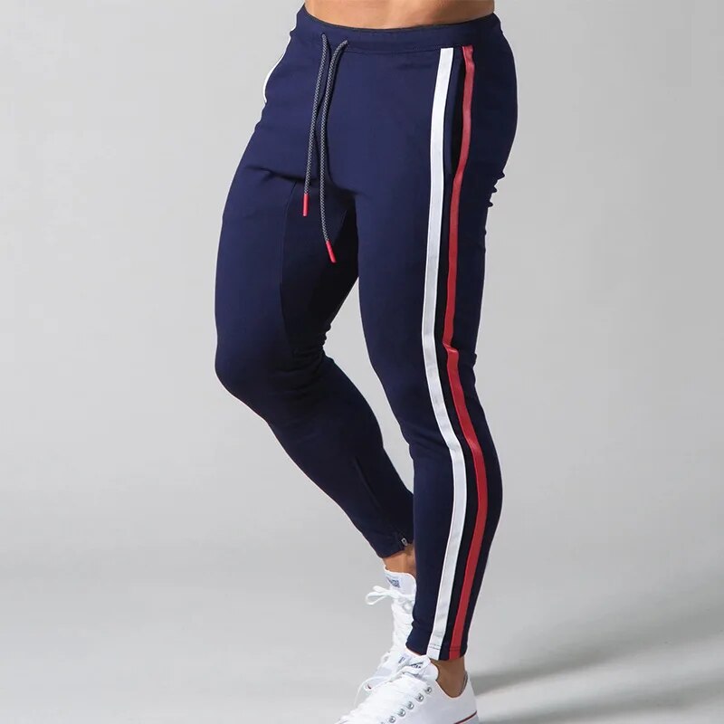 Sportliche Jogginghose mit Streifendesign