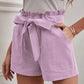 Carla - Schwarze Shorts mit Bindegürtel