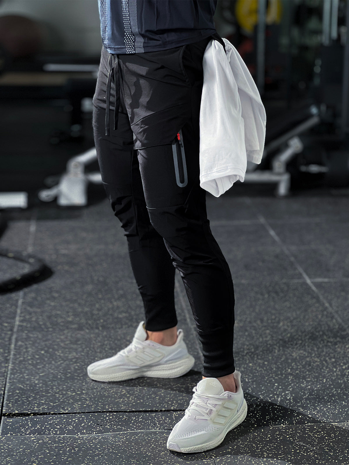 Dynamische Performance-Jogginghose mit Taschendetail