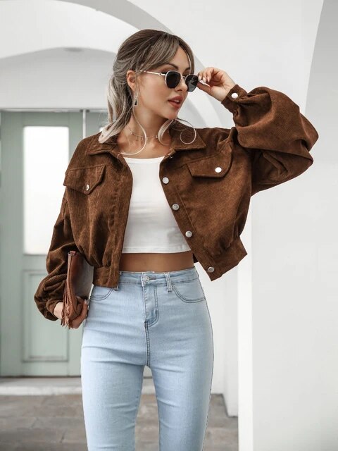 Astrid - Gekürzte Cordjacke mit Fronttaschen
