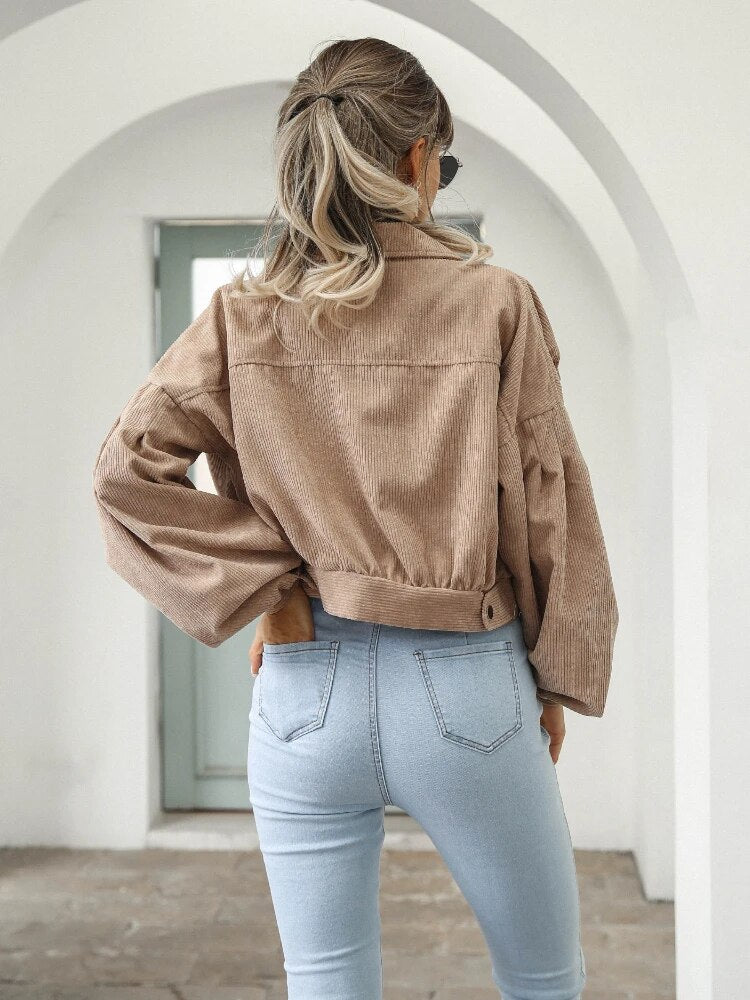 Astrid - Gekürzte Cordjacke mit Fronttaschen