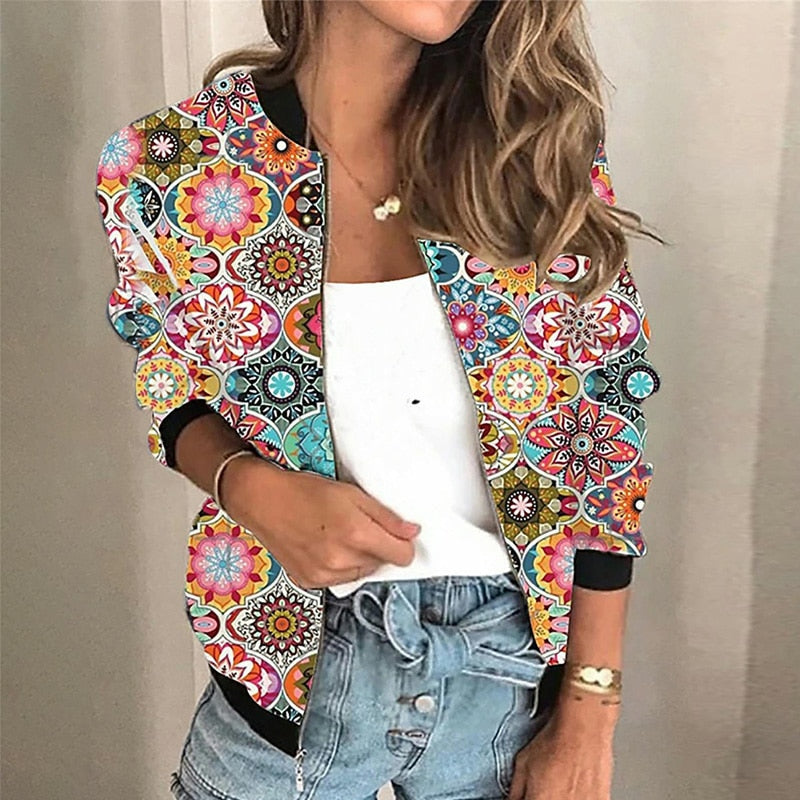 Fatima - Paillettenjacke mit frühlingshaftem Vintage-Blumenmuster