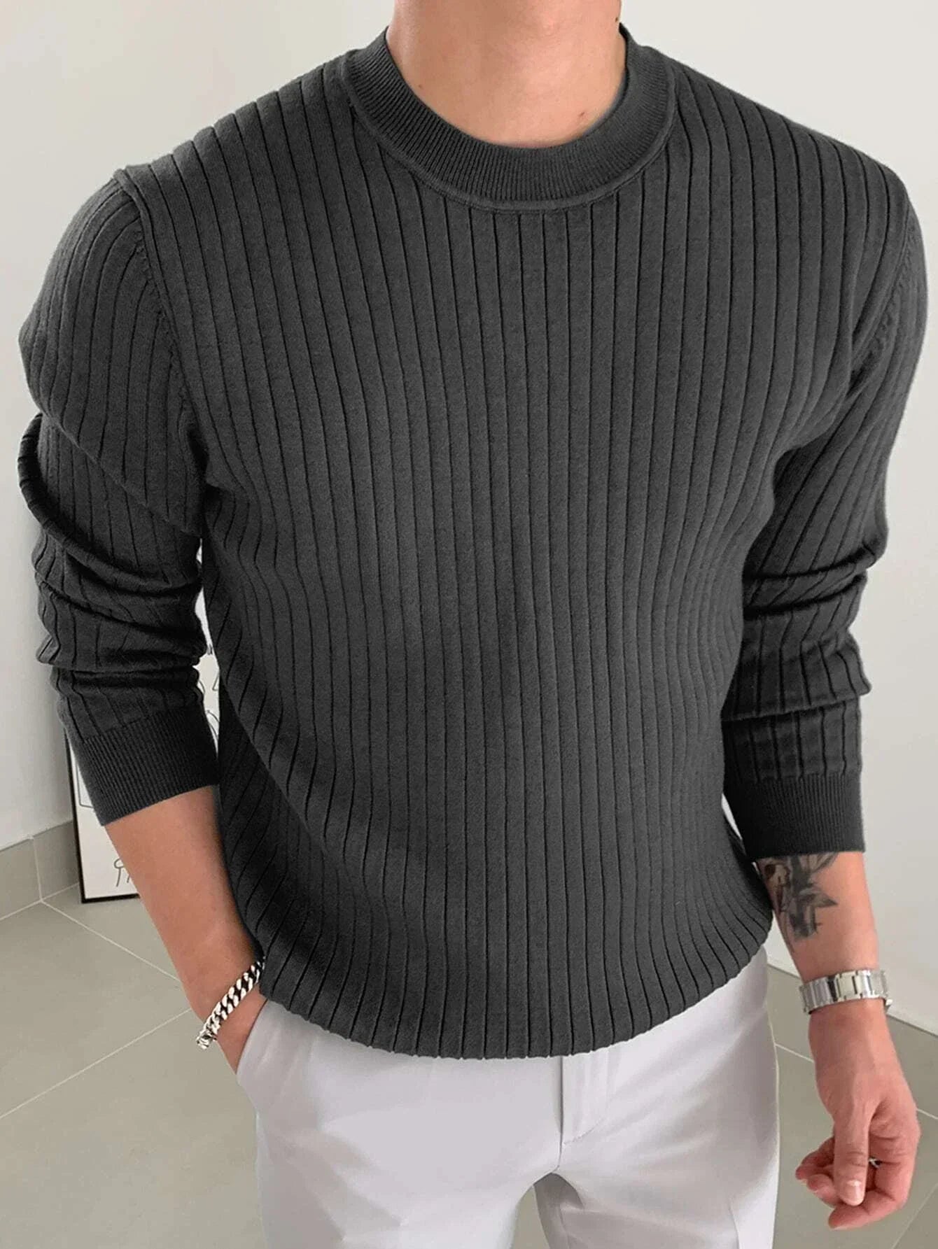 Gemütlicher Strickpullover für Herren: Zeitlose Eleganz