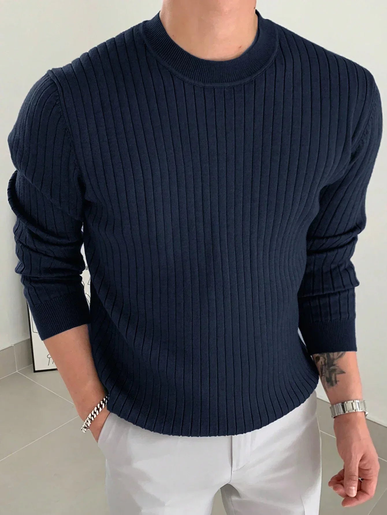 Gemütlicher Strickpullover für Herren: Zeitlose Eleganz