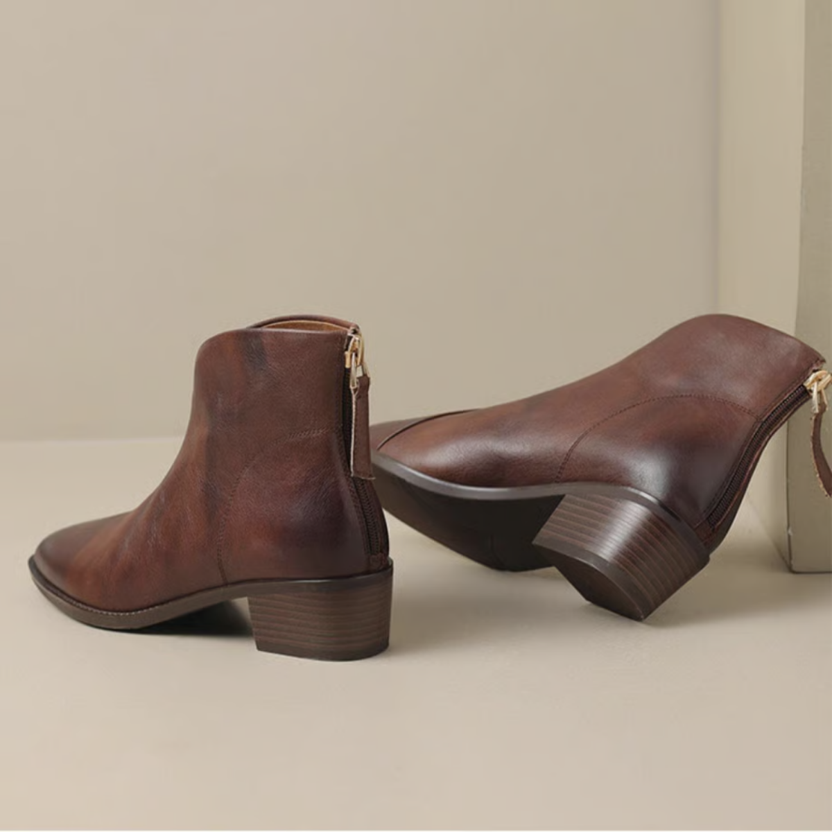 Damen Stiefelette elegant aus Leder mit Blockabsatz