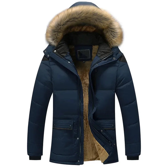 Jace - Modische Winterjacke mit Fellkapuze