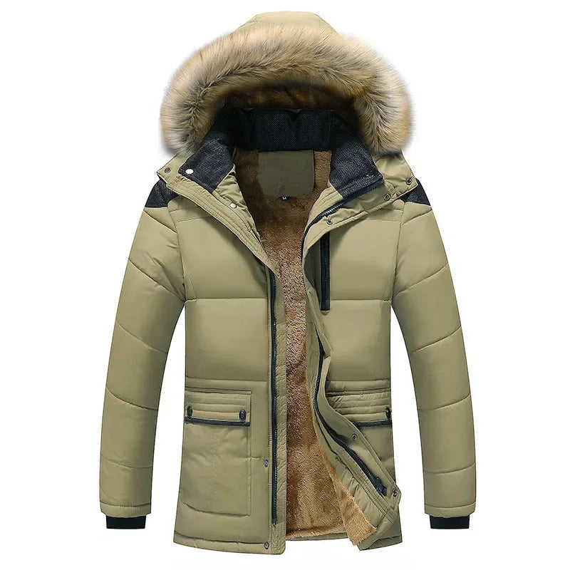 Jace - Modische Winterjacke mit Fellkapuze