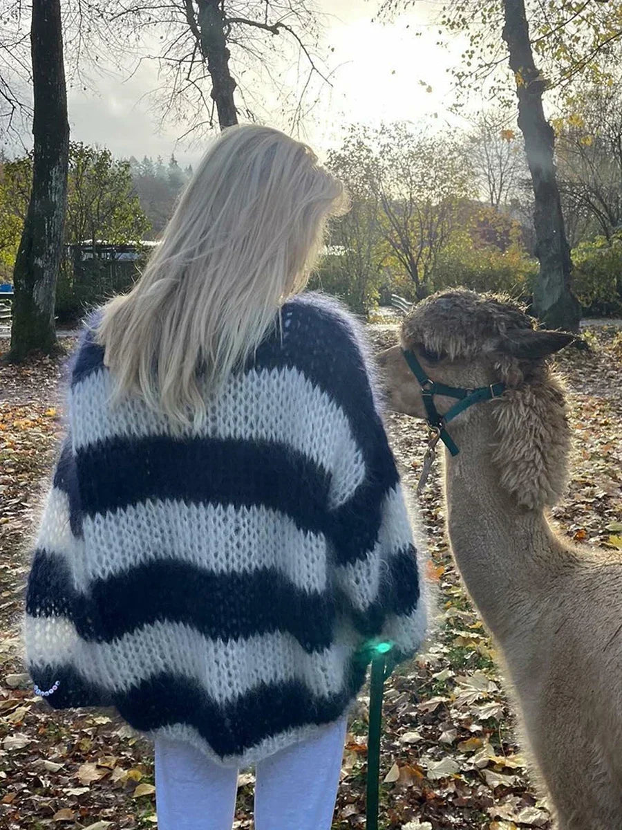 Gestreifter Pullover – Ausdrucksstarker Stil mit mühelosem Selbstvertrauen