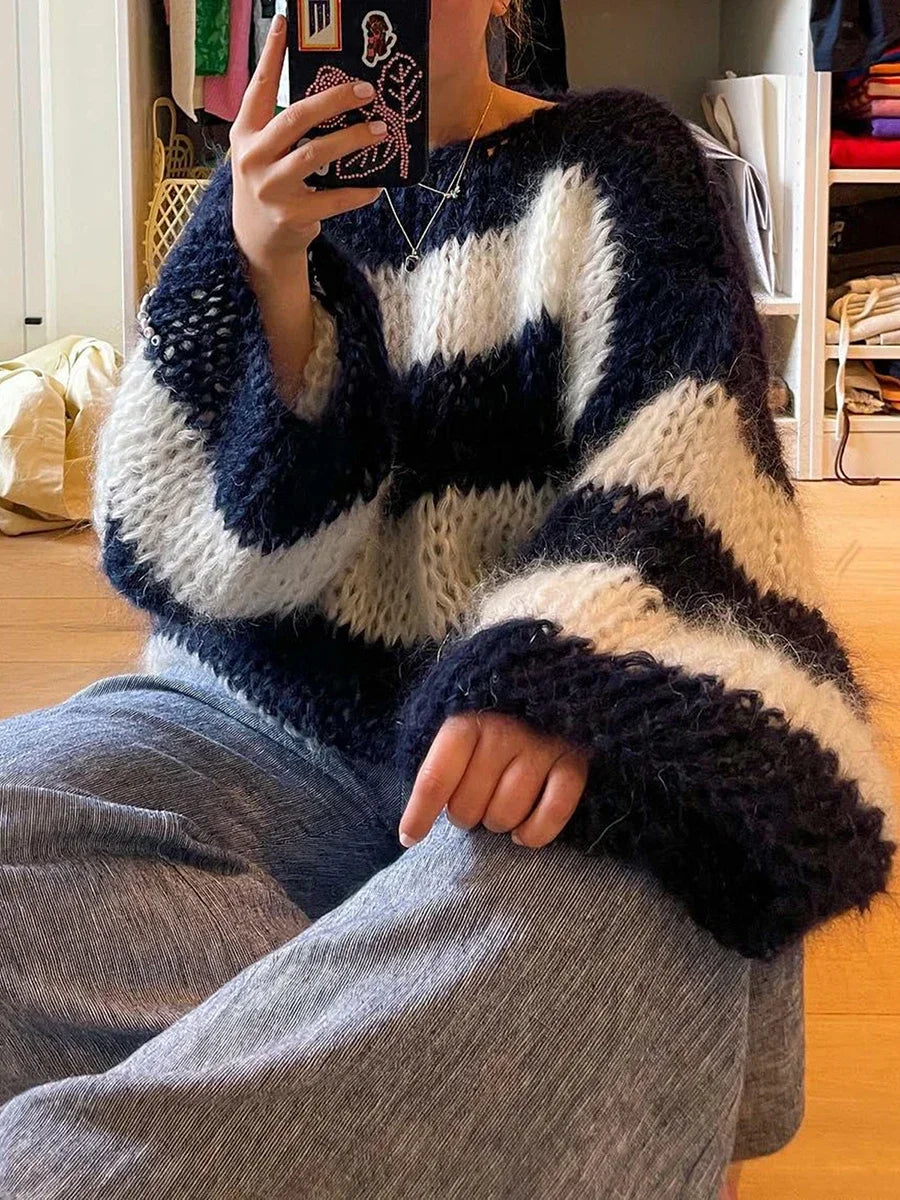 Gestreifter Pullover – Ausdrucksstarker Stil mit mühelosem Selbstvertrauen