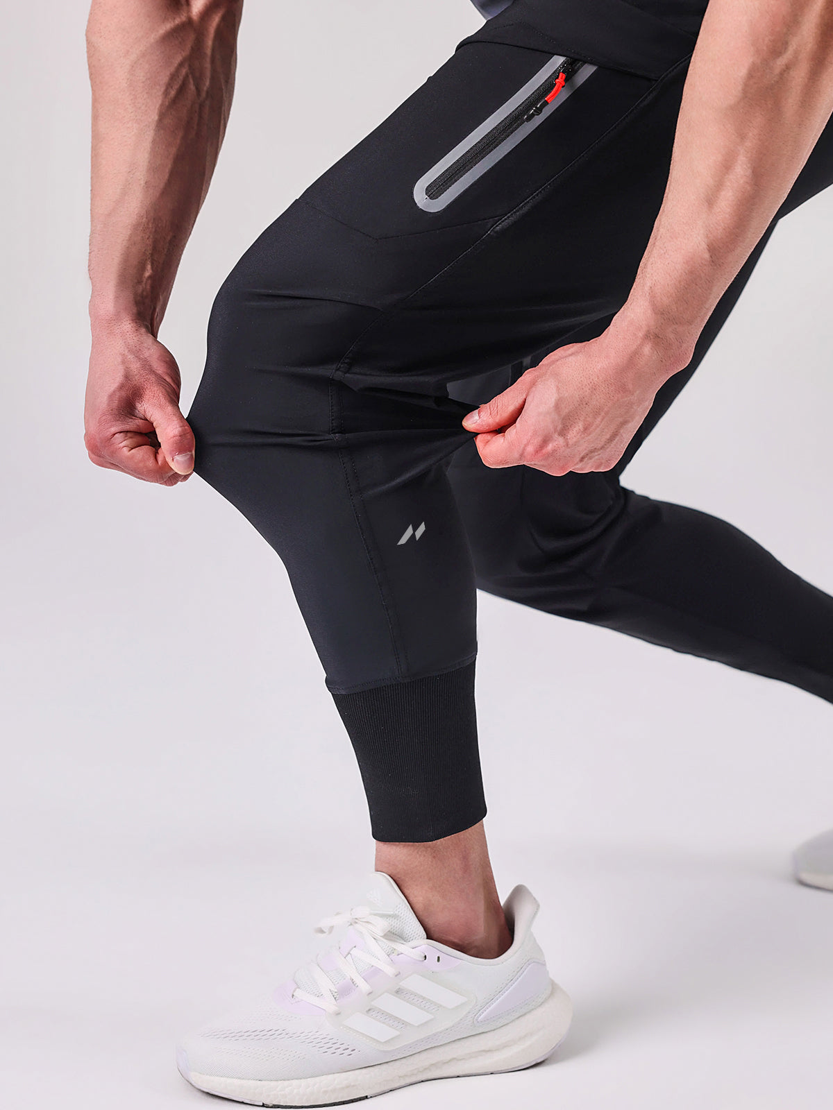 Dynamische Performance-Jogginghose mit Taschendetail