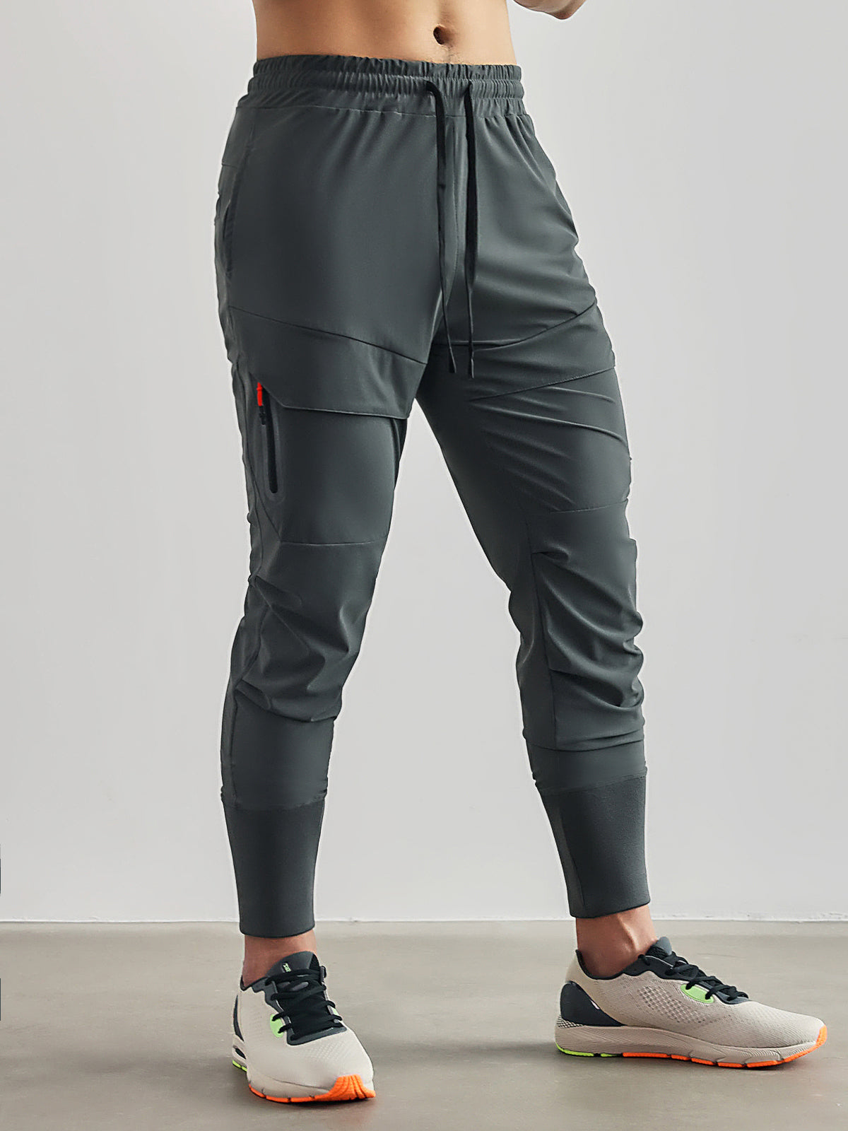 Dynamische Performance-Jogginghose mit Taschendetail