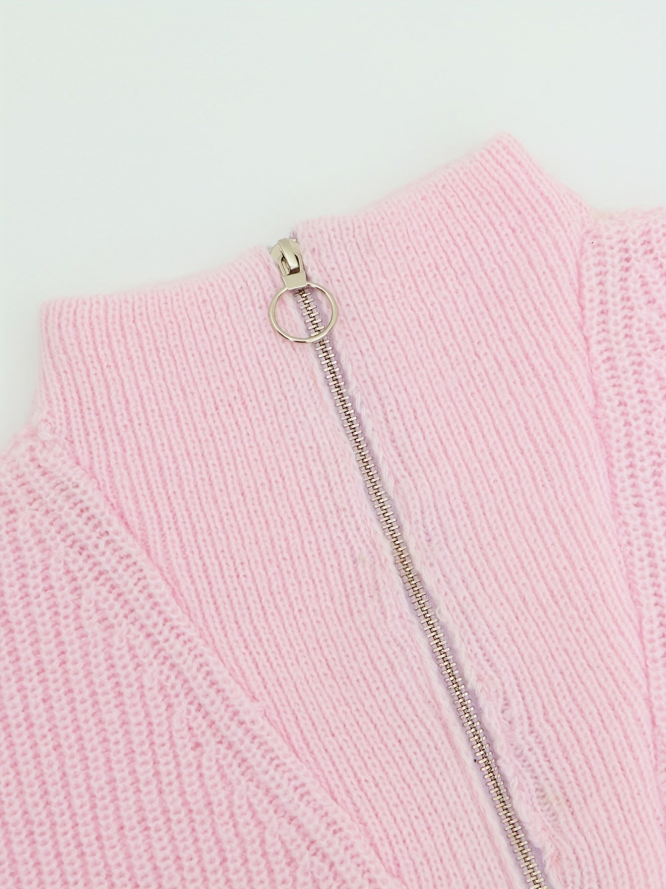 Pullover mit Reißverschluss vorne – Schicke Wärme mit müheloser Eleganz