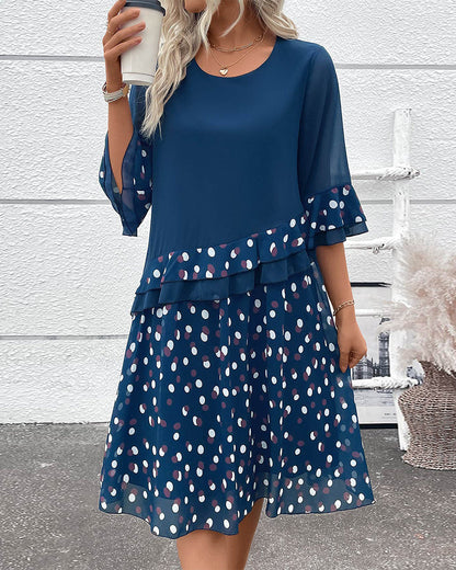 Kleid Mit Rüschen Und Polka Dots