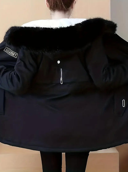 Johanna - Flauschiger Wintermantel mit Kapuze und Reißverschluss