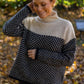 Beiger Zweifarbiger Rollkragenpullover – Clara